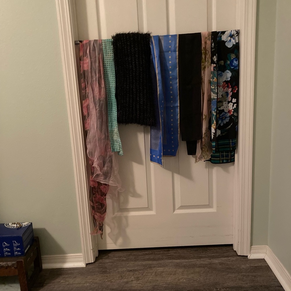 Scarfs & ties